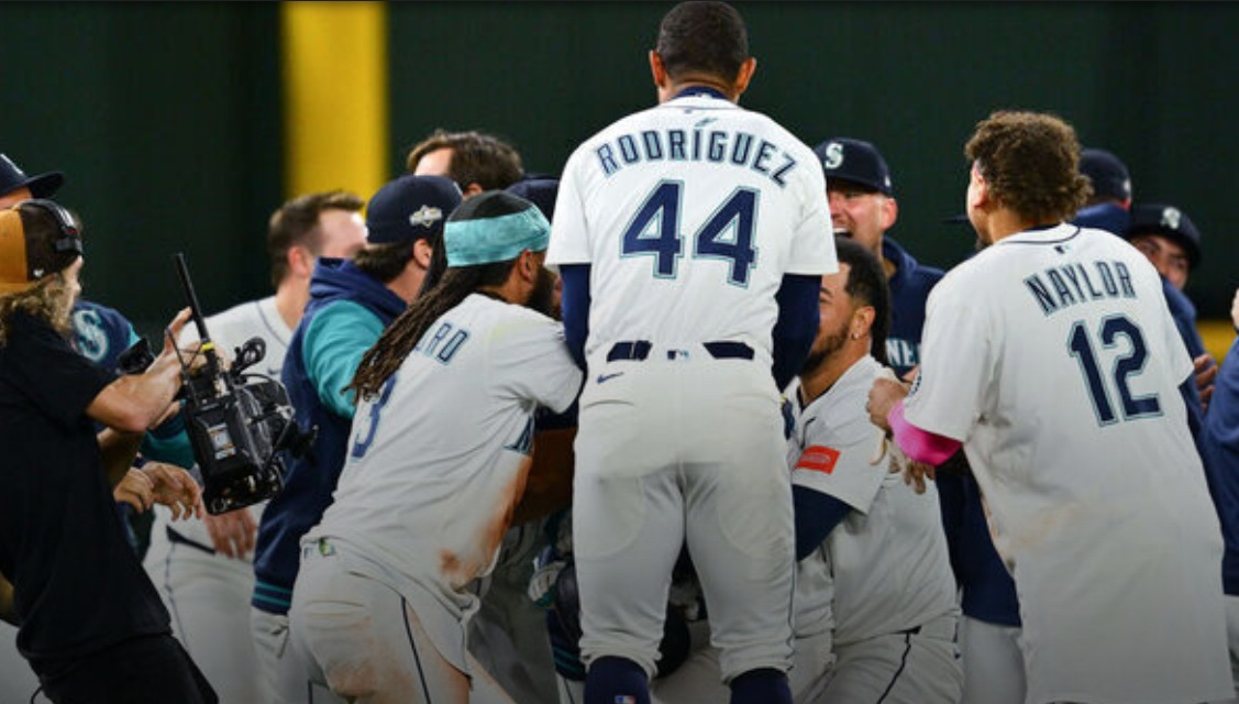Mariners beat Tigers in 15-inning epic to reach 1st ALCS since 2001