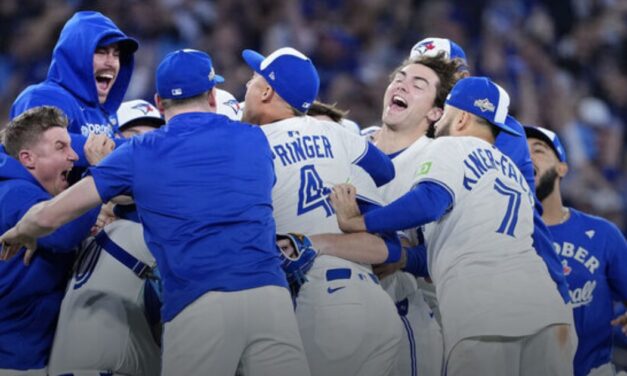 Blue Jays beat Mariners to book 1st World Series trip since 1993
