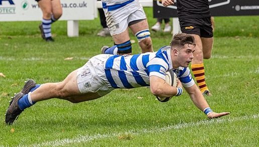 Why Rugby Players Hit the Casino Tables: The Unexpected Connection Between the Pitch and the Gaming Floor