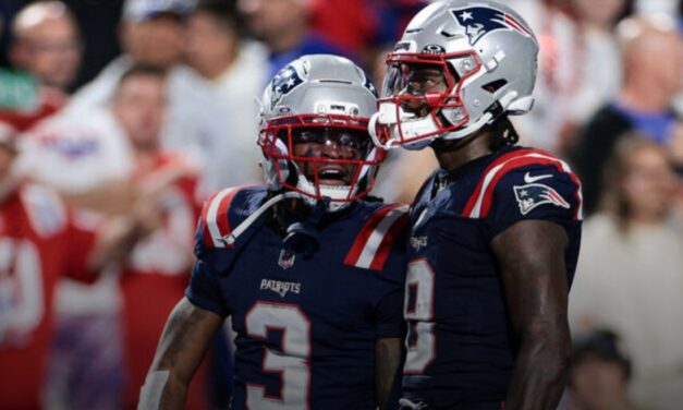 Diggs stars in return to Buffalo as Patriots stun Bills on SNF
