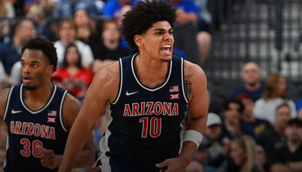 Arizona takes down defending champs Florida Arizona takes down defending champs Florida
