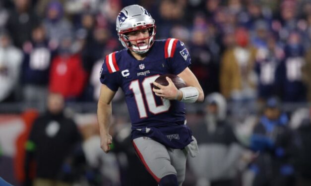 Patriots quiet Chargers for 1st playoff win in post-Brady era