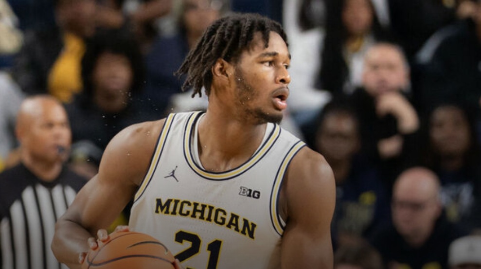 Johnson scores career-high 29, No. 2 Michigan rolls past USC