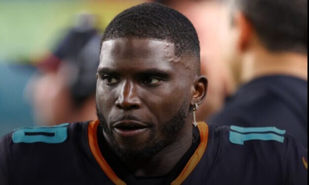 Dolphins release Hill after 4 seasons