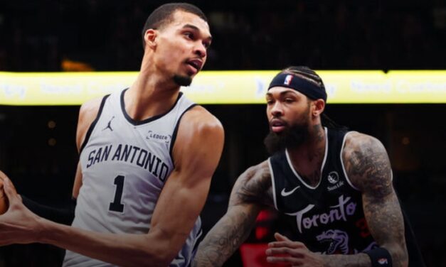 Spurs erase 15-point deficit vs. Raptors for 10th straight win