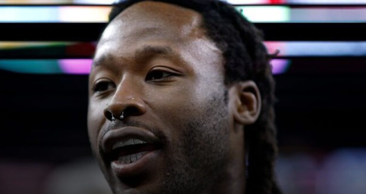 Report: Teams monitoring Kamara situation