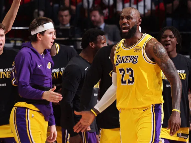 Lakers finish off Rockets to set up showdown with Thunder
